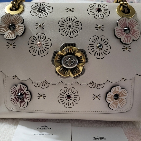 Coach Parker Cut Out Tea Rose Purse - Picture 5 of 10